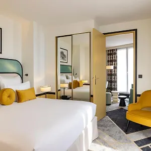 Aiglon 4*, Paris France